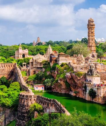 chittorgarh fort.jpg