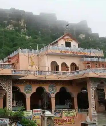 ghushmeshwar temple.jpg