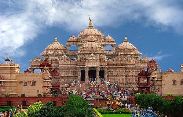 udaipur to ahmedabad taxi services