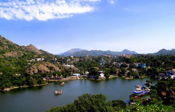 udaipur to mount abu taxi services